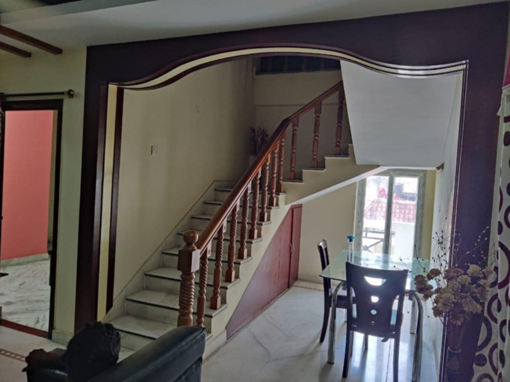 Family House in Jubilee Hills - view 4